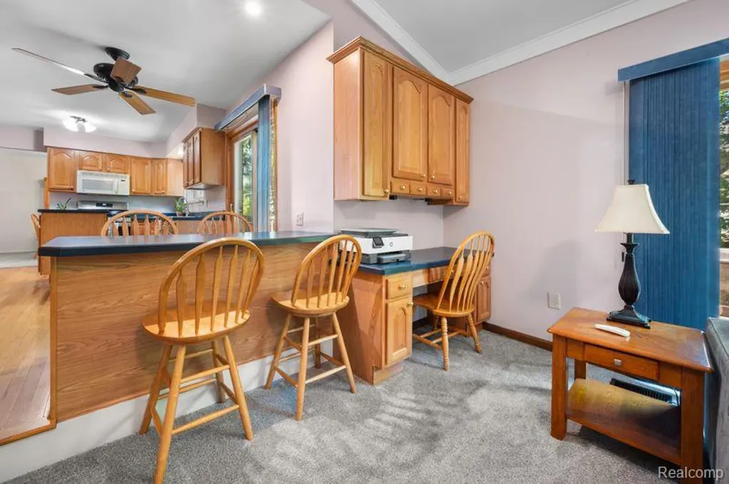 34230 Fonville Court Livonia City MI 48152