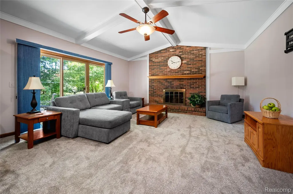 34230 Fonville Court Livonia City MI 48152