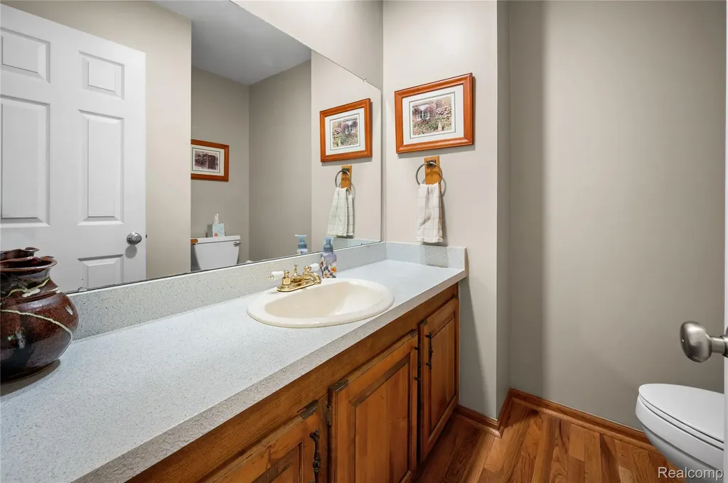 34230 Fonville Court Livonia City MI 48152