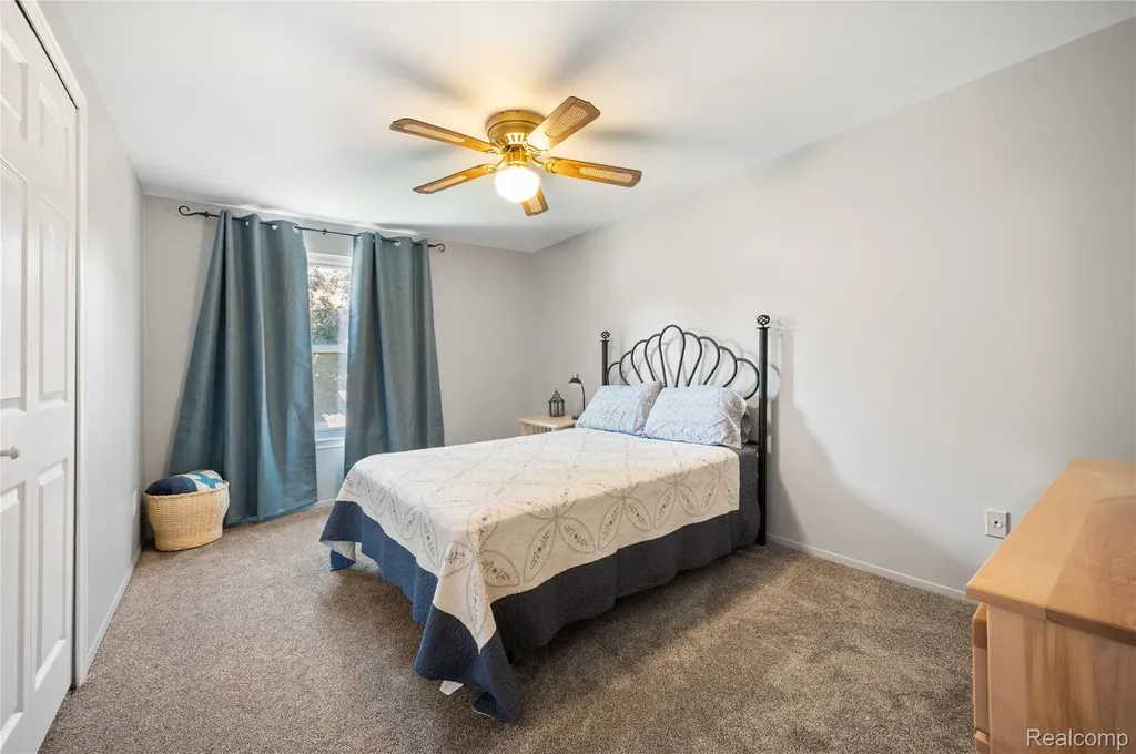 34230 Fonville Court Livonia City MI 48152