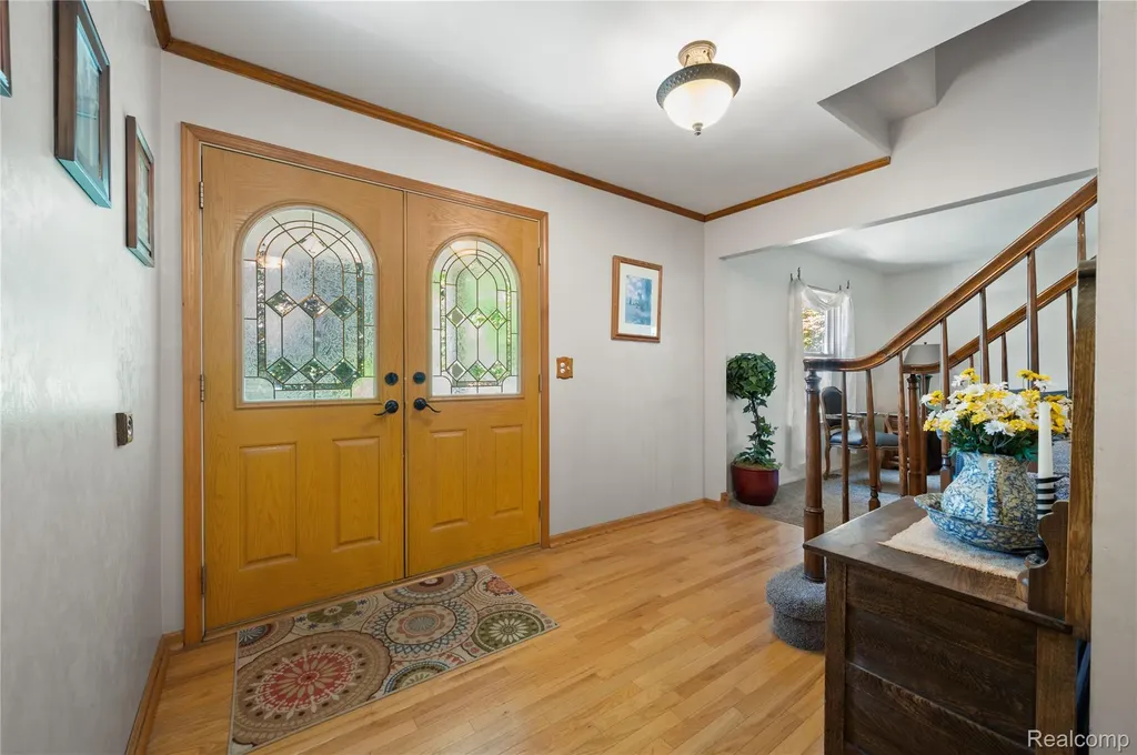 34230 Fonville Court Livonia City MI 48152