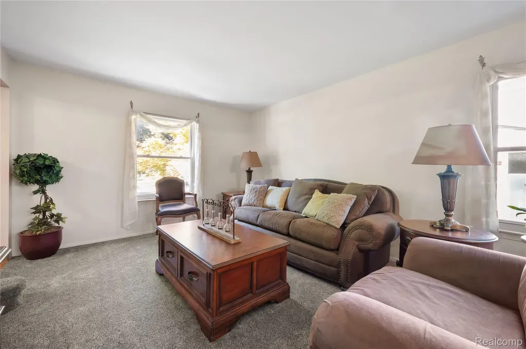 34230 Fonville Court Livonia City MI 48152