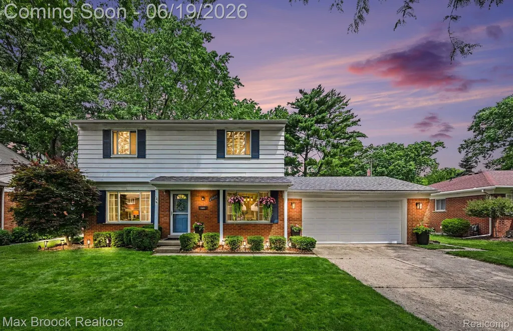 33000 Perth Street Livonia City MI 48154