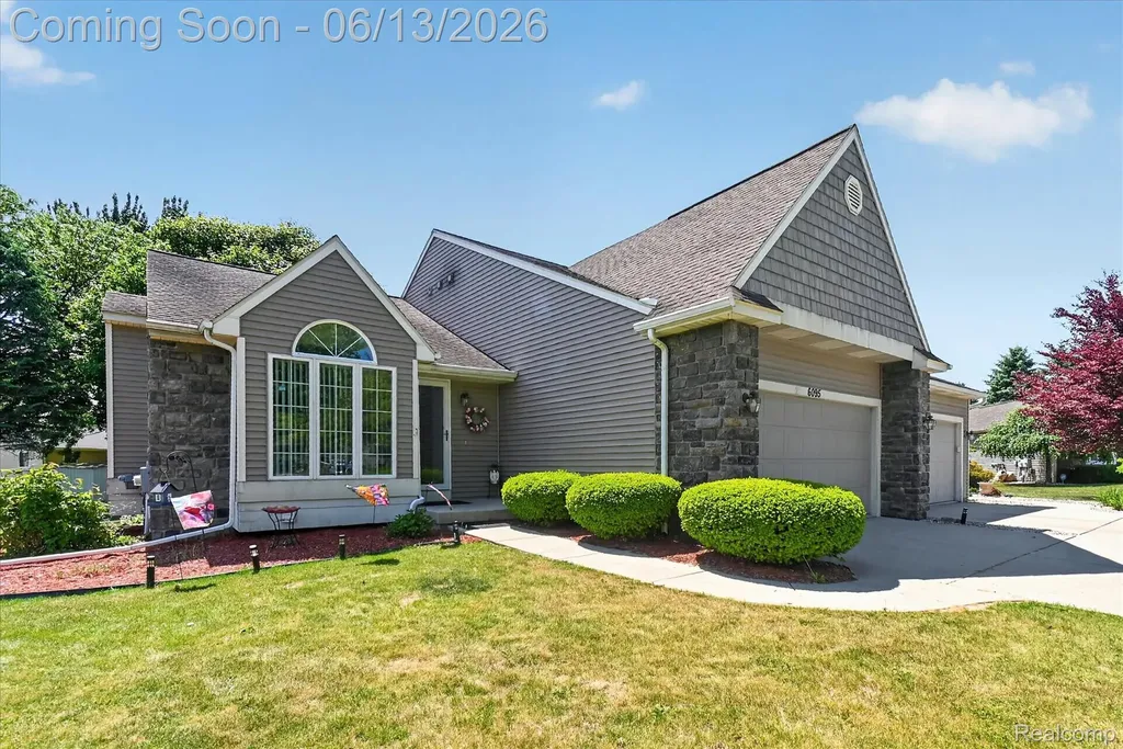 6095 Foxwood Court Saginaw Charter Township MI 48638