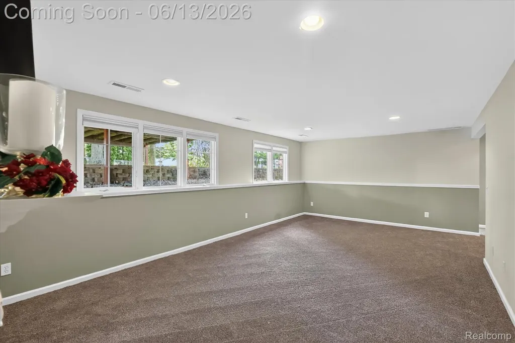 6095 Foxwood Court Saginaw Charter Township MI 48638
