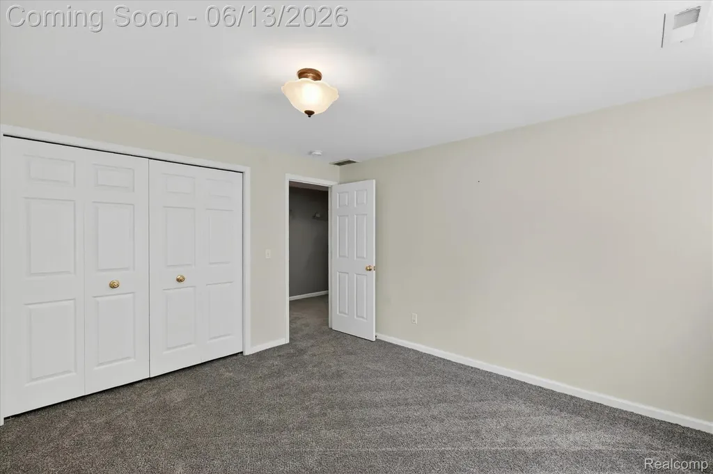 6095 Foxwood Court Saginaw Charter Township MI 48638