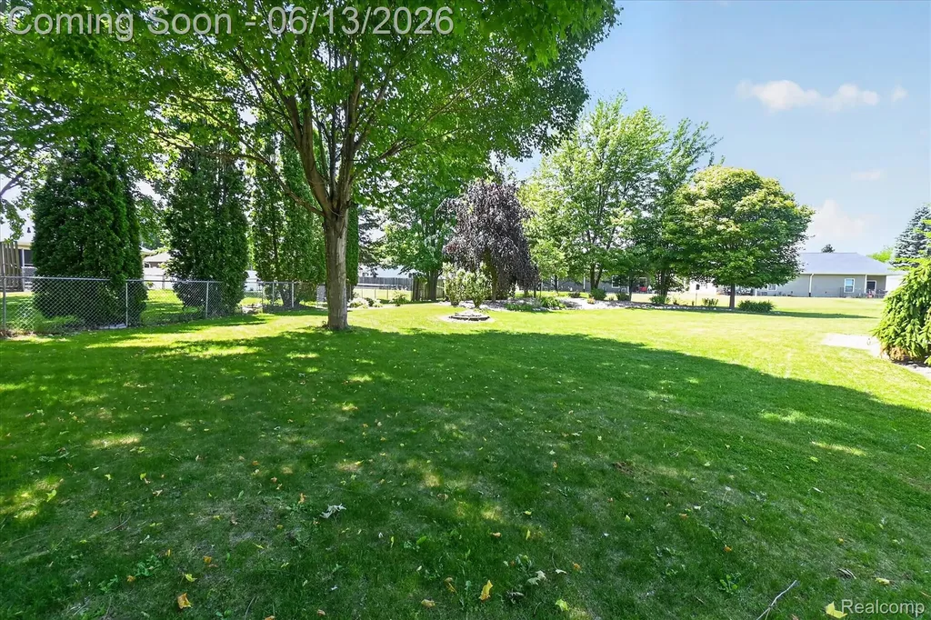 6095 Foxwood Court Saginaw Charter Township MI 48638