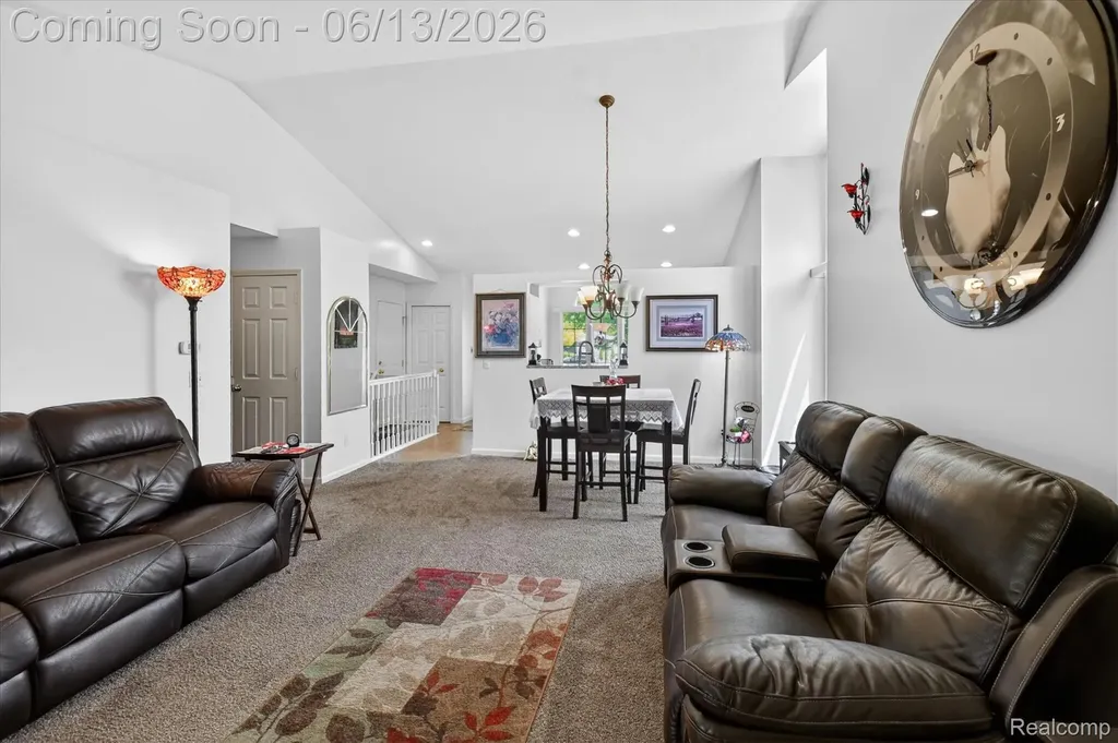 6095 Foxwood Court Saginaw Charter Township MI 48638
