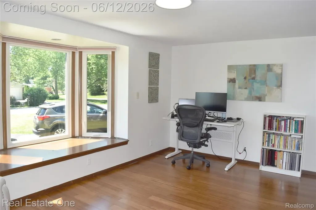 5324 Greenbriar Drive West Bloomfield Charter Township MI 48323