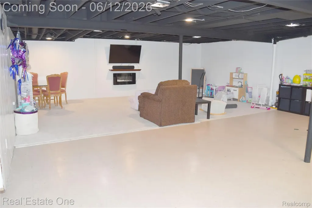 5324 Greenbriar Drive West Bloomfield Charter Township MI 48323