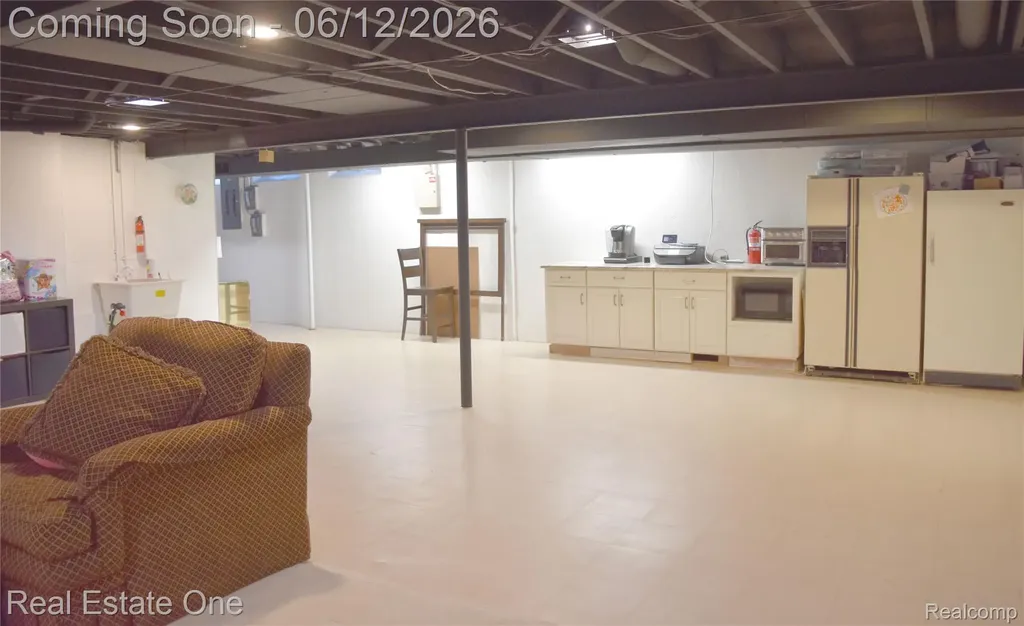 5324 Greenbriar Drive West Bloomfield Charter Township MI 48323