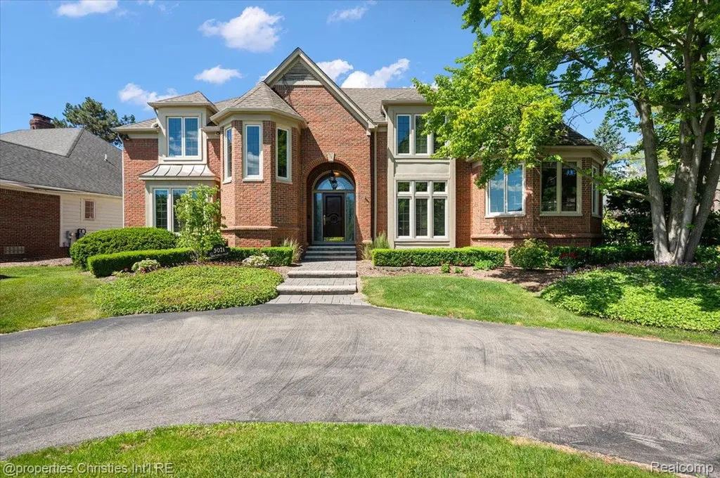 3021 E Ridge Court Bloomfield Hills City MI 48302