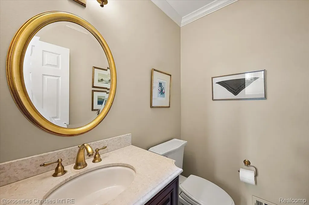 3021 E Ridge Court Bloomfield Hills City MI 48302