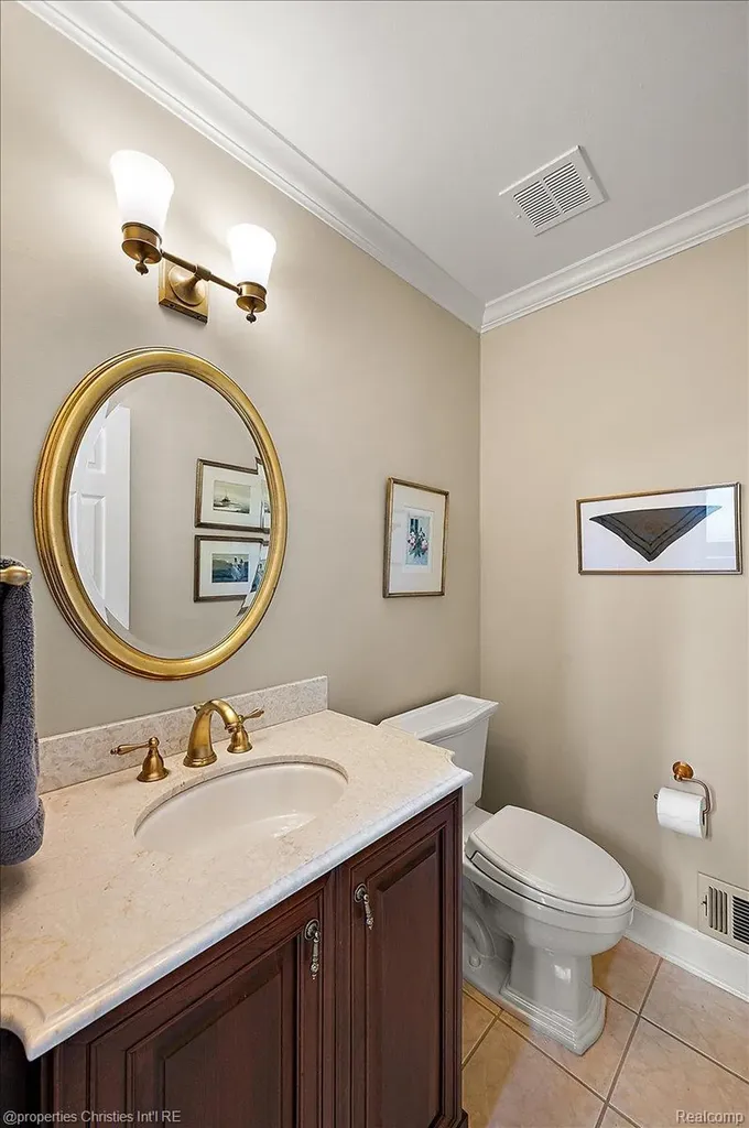 3021 E Ridge Court Bloomfield Hills City MI 48302