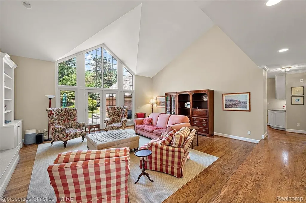 3021 E Ridge Court Bloomfield Hills City MI 48302