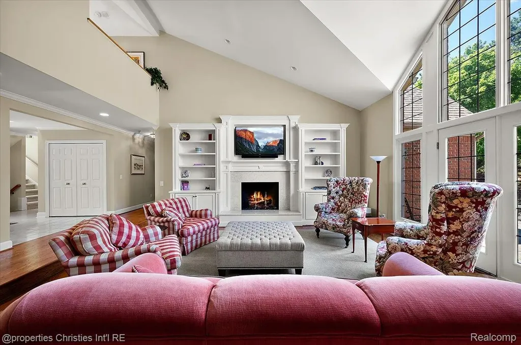 3021 E Ridge Court Bloomfield Hills City MI 48302