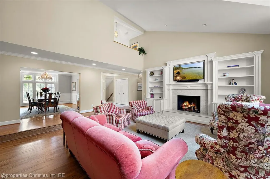 3021 E Ridge Court Bloomfield Hills City MI 48302