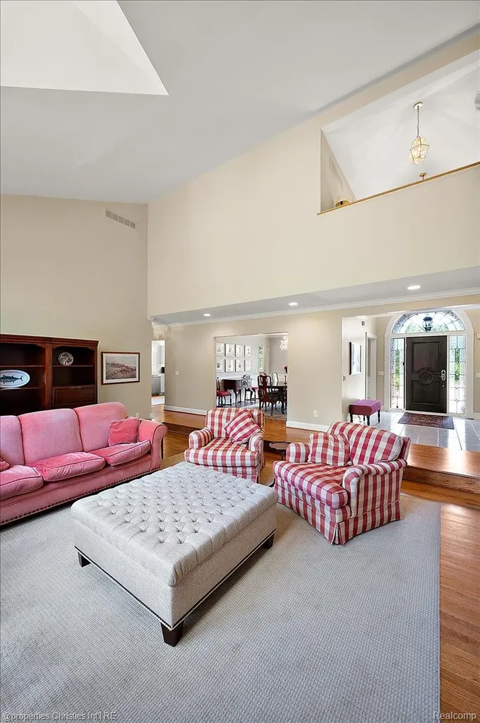 3021 E Ridge Court Bloomfield Hills City MI 48302