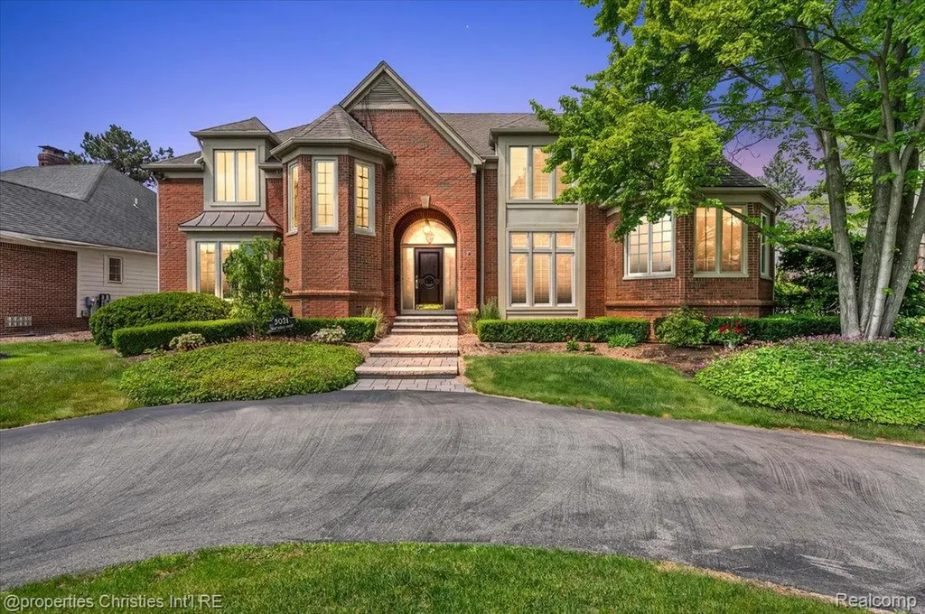 3021 E Ridge Court Bloomfield Hills City MI 48302