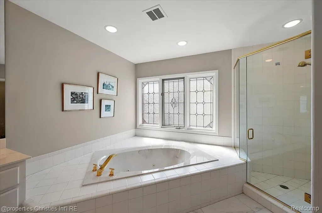 3021 E Ridge Court Bloomfield Hills City MI 48302