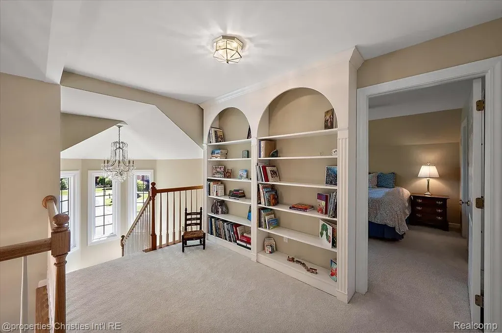 3021 E Ridge Court Bloomfield Hills City MI 48302