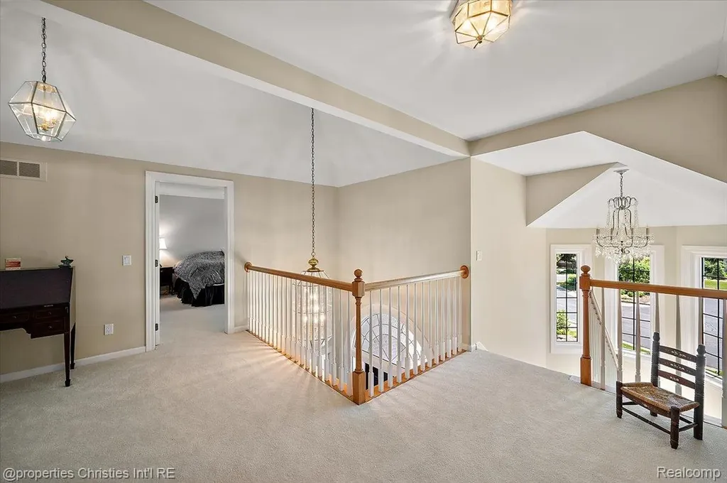 3021 E Ridge Court Bloomfield Hills City MI 48302