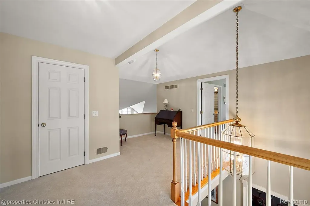 3021 E Ridge Court Bloomfield Hills City MI 48302