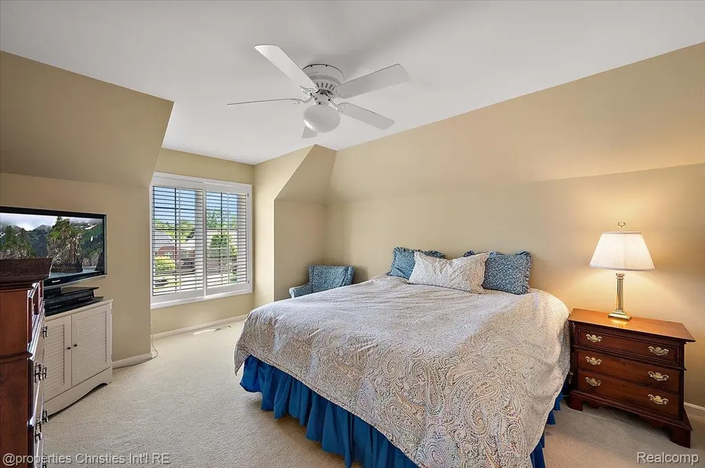 3021 E Ridge Court Bloomfield Hills City MI 48302