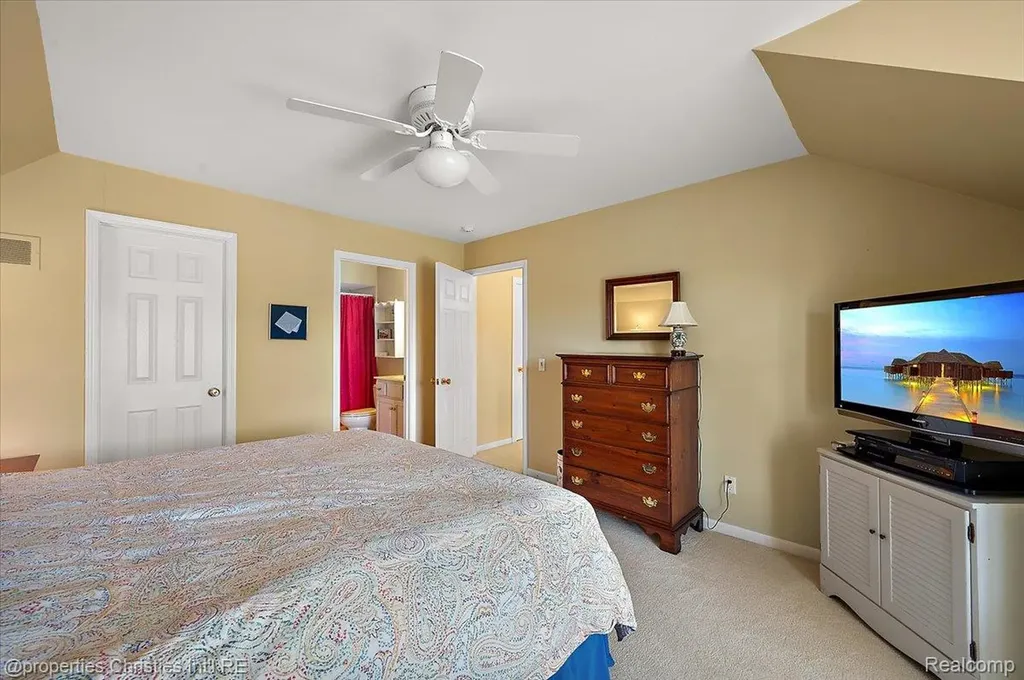 3021 E Ridge Court Bloomfield Hills City MI 48302