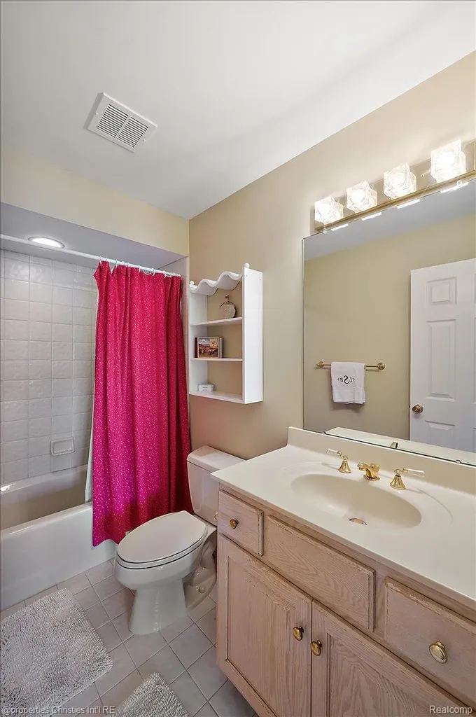 3021 E Ridge Court Bloomfield Hills City MI 48302