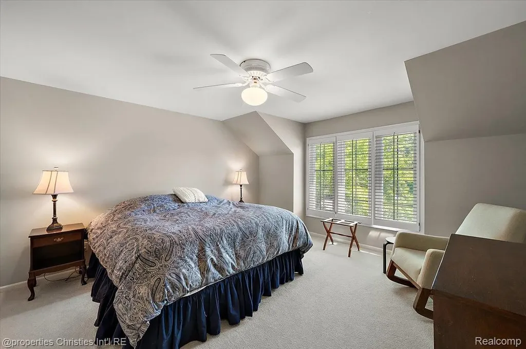 3021 E Ridge Court Bloomfield Hills City MI 48302