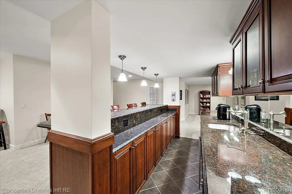 3021 E Ridge Court Bloomfield Hills City MI 48302