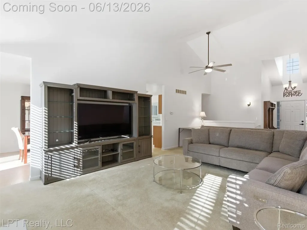 7035 Iris Court Grand Blanc Charter Township MI 48439