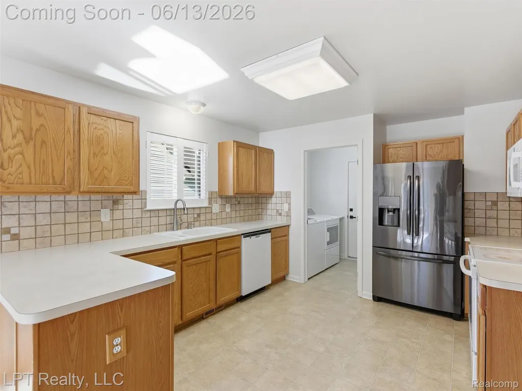 7035 Iris Court Grand Blanc Charter Township MI 48439