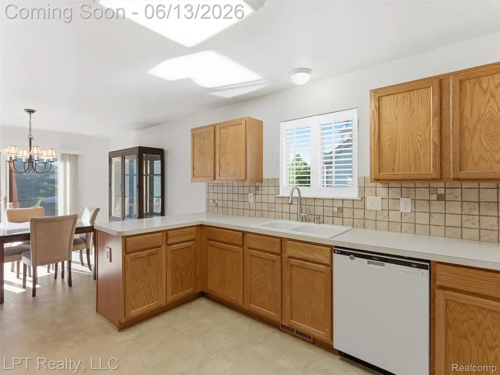 7035 Iris Court Grand Blanc Charter Township MI 48439