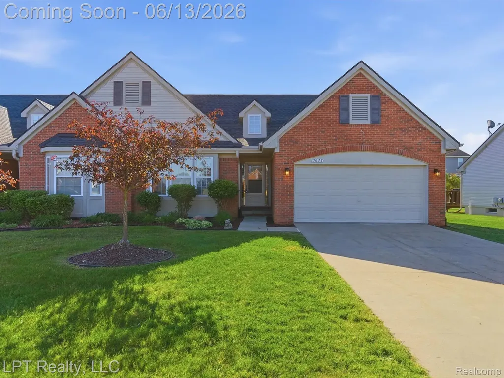 7035 Iris Court Grand Blanc Charter Township MI 48439