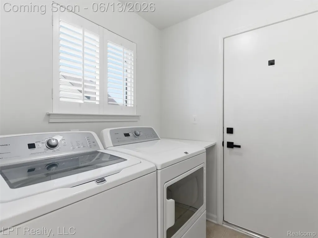 7035 Iris Court Grand Blanc Charter Township MI 48439