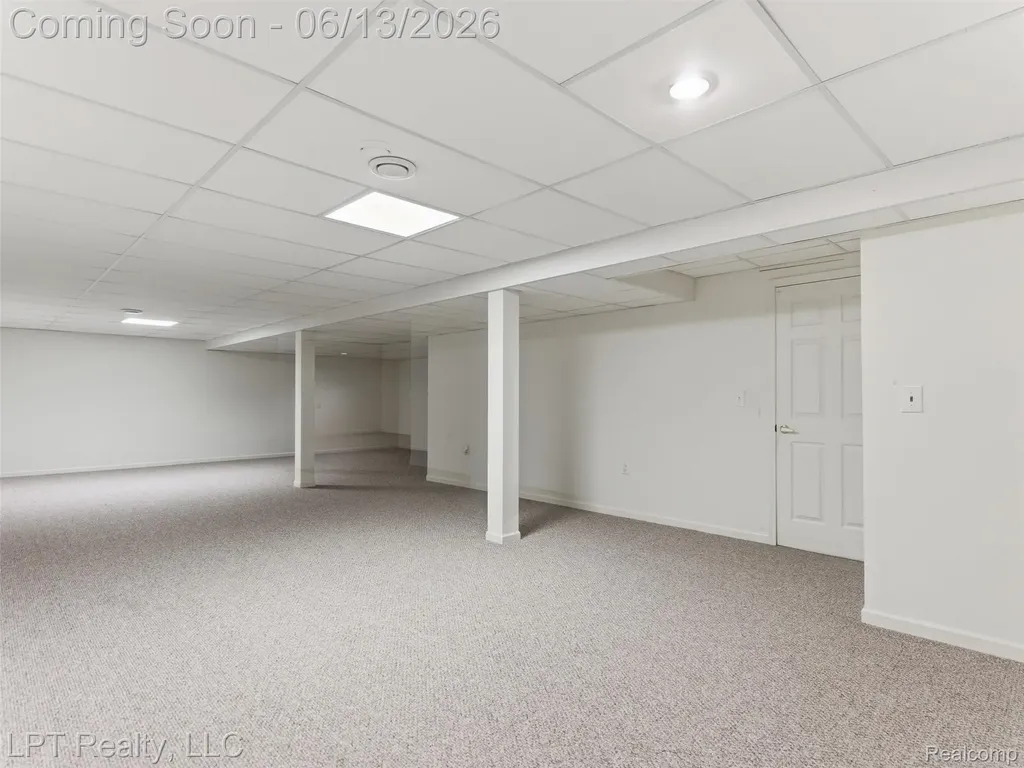 7035 Iris Court Grand Blanc Charter Township MI 48439