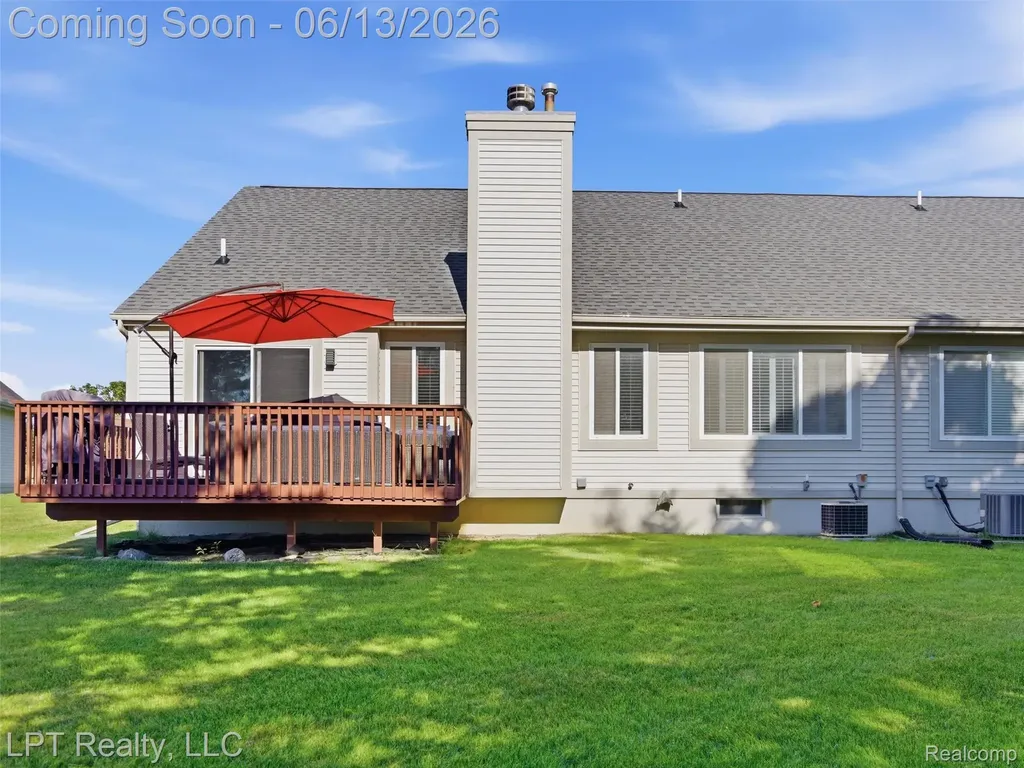 7035 Iris Court Grand Blanc Charter Township MI 48439