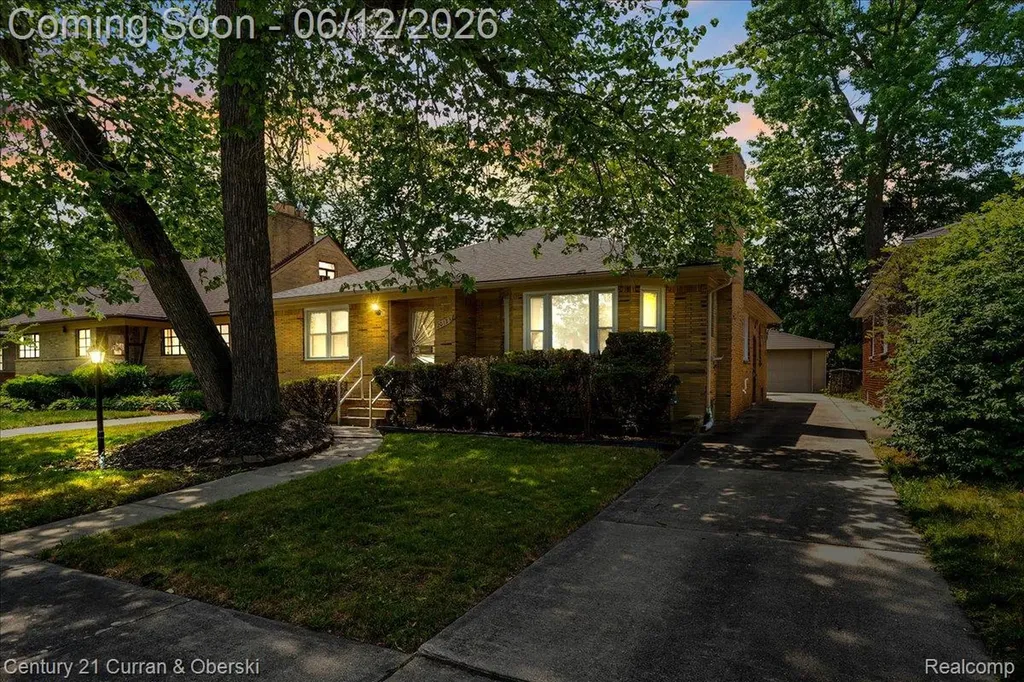 20123 Lauder Street Detroit City MI 48235