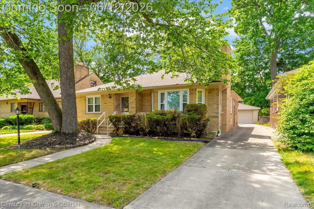 20123 Lauder Street Detroit City MI 48235