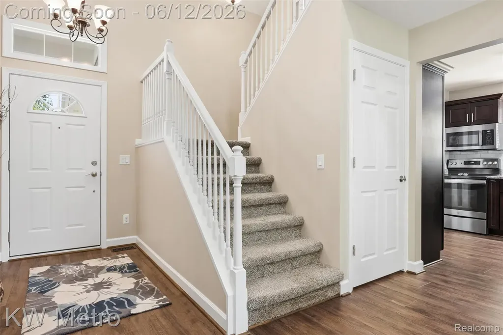 1061 Yorick Path Wixom City MI 48393