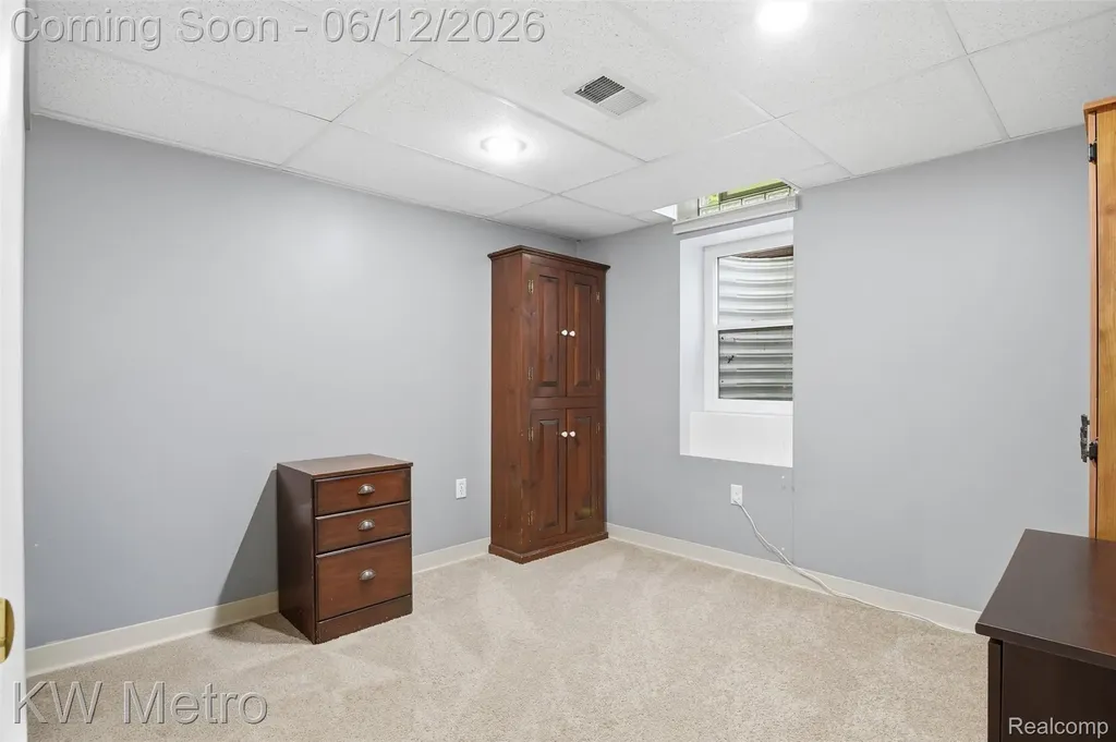 1061 Yorick Path Wixom City MI 48393