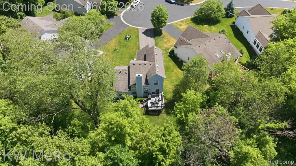 1061 Yorick Path Wixom City MI 48393