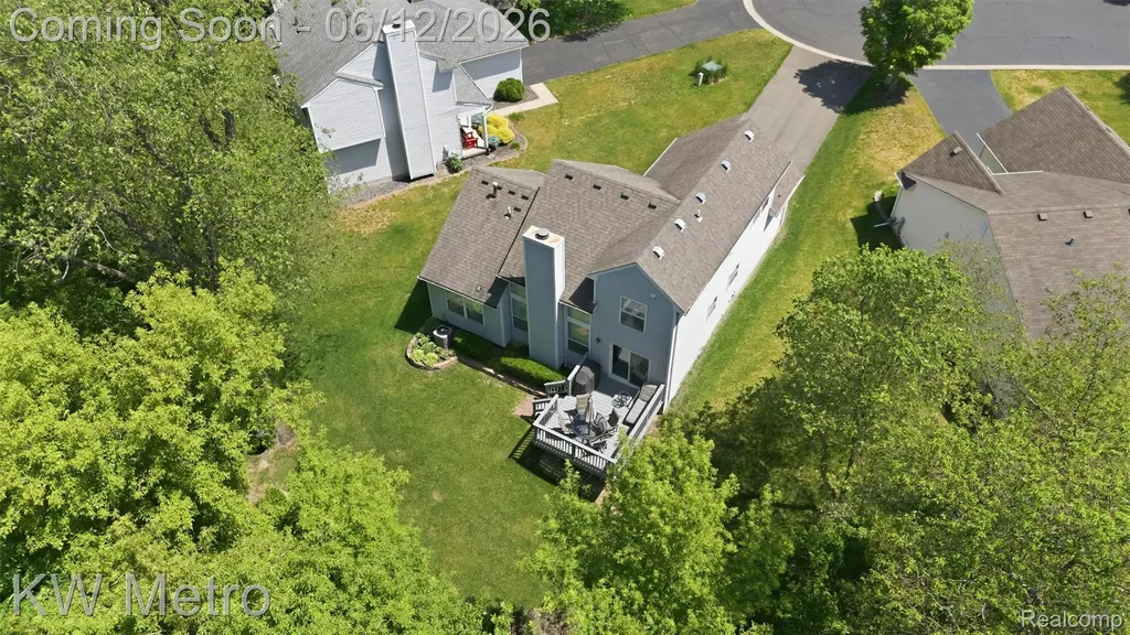 1061 Yorick Path Wixom City MI 48393