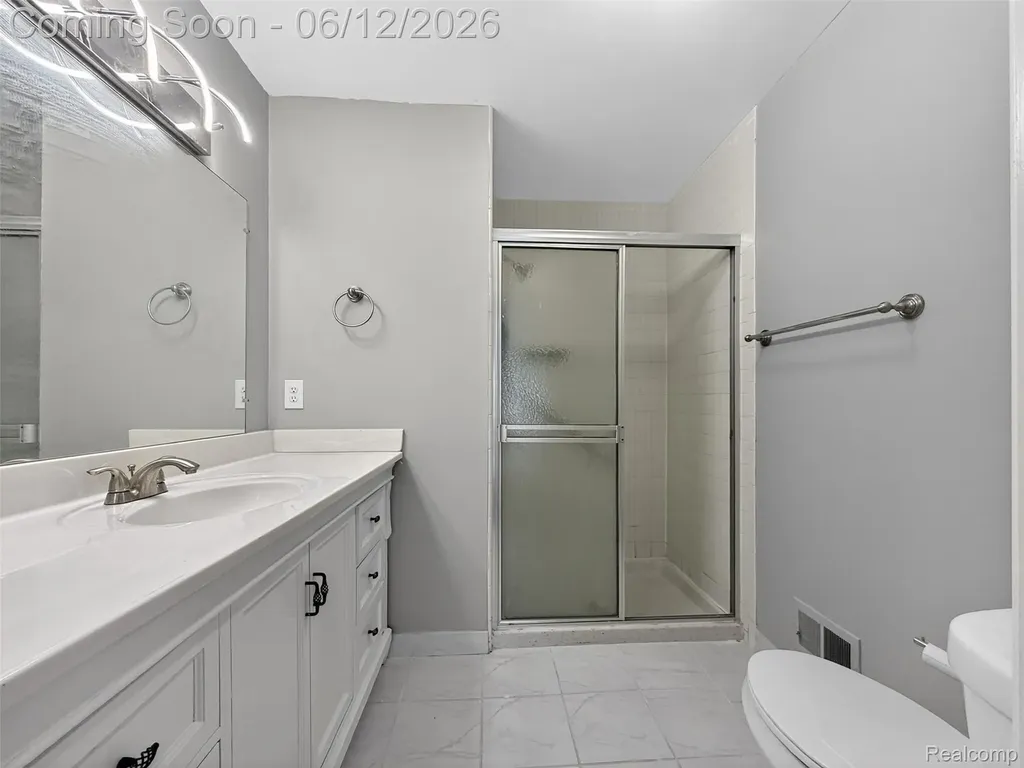 2449 Mulberry Square Bloomfield Hills City MI 48302