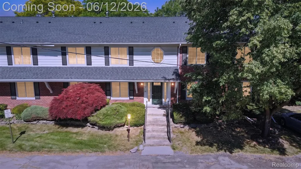 2449 Mulberry Square Bloomfield Hills City MI 48302