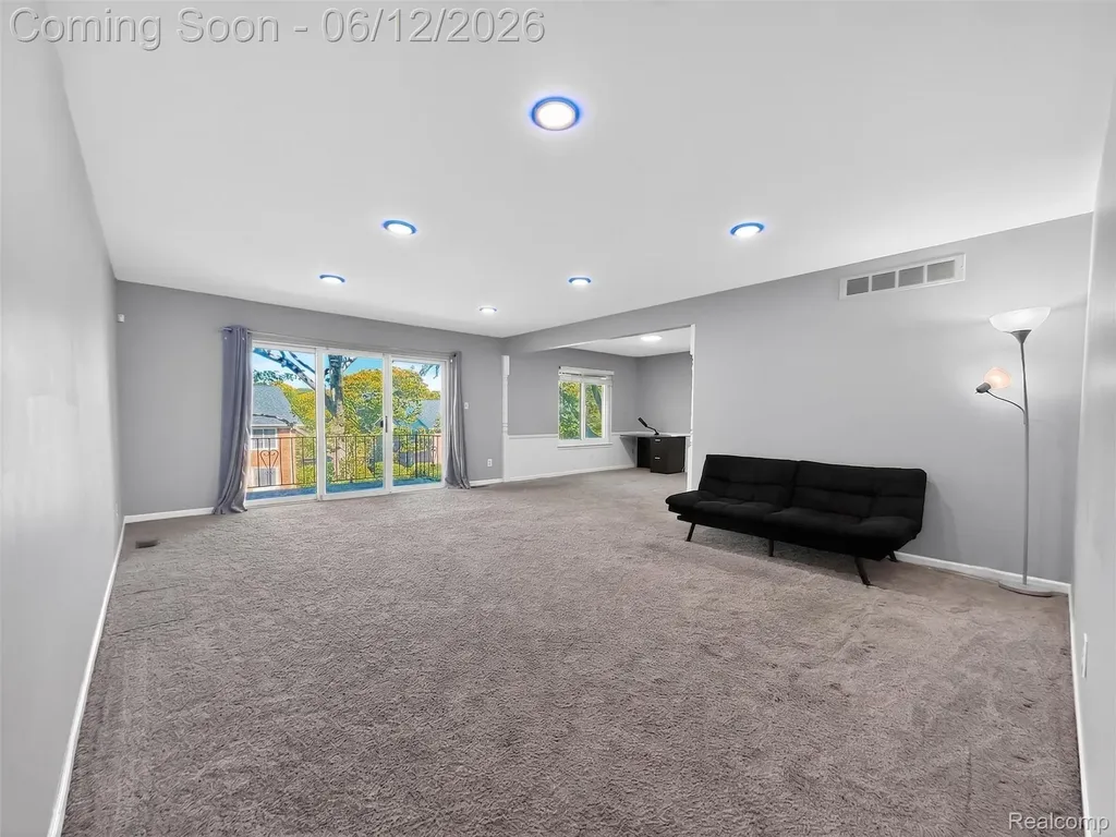 2449 Mulberry Square Bloomfield Hills City MI 48302
