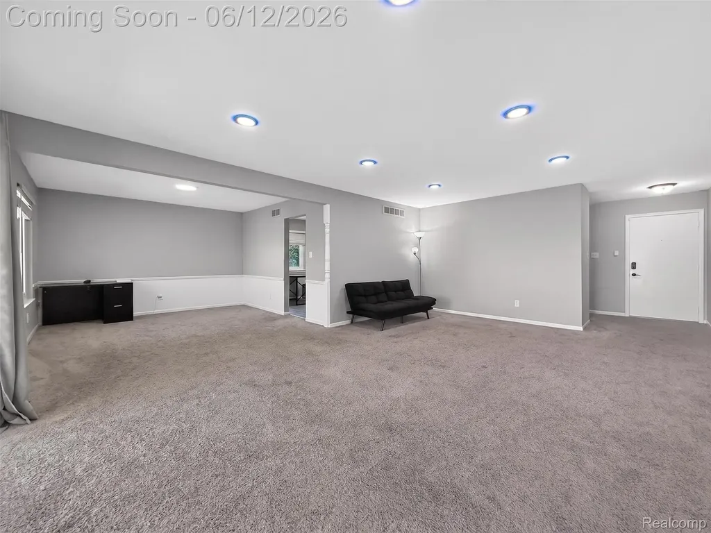 2449 Mulberry Square Bloomfield Hills City MI 48302