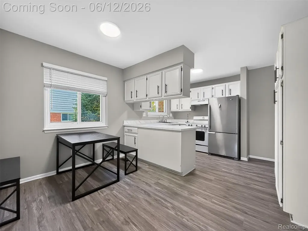 2449 Mulberry Square Bloomfield Hills City MI 48302